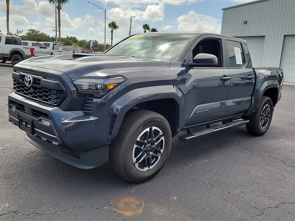 2024 Toyota Tacoma TRD Sport photo 2