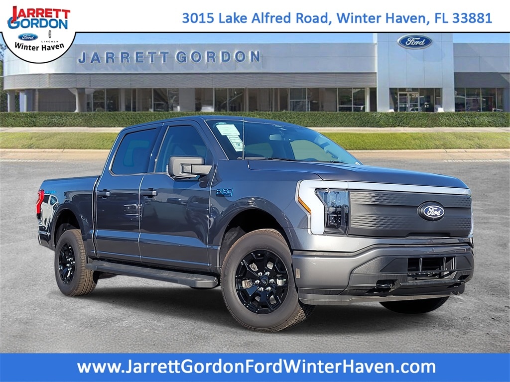 New 2025 Ford F-150 Lightning XLT TRUCK