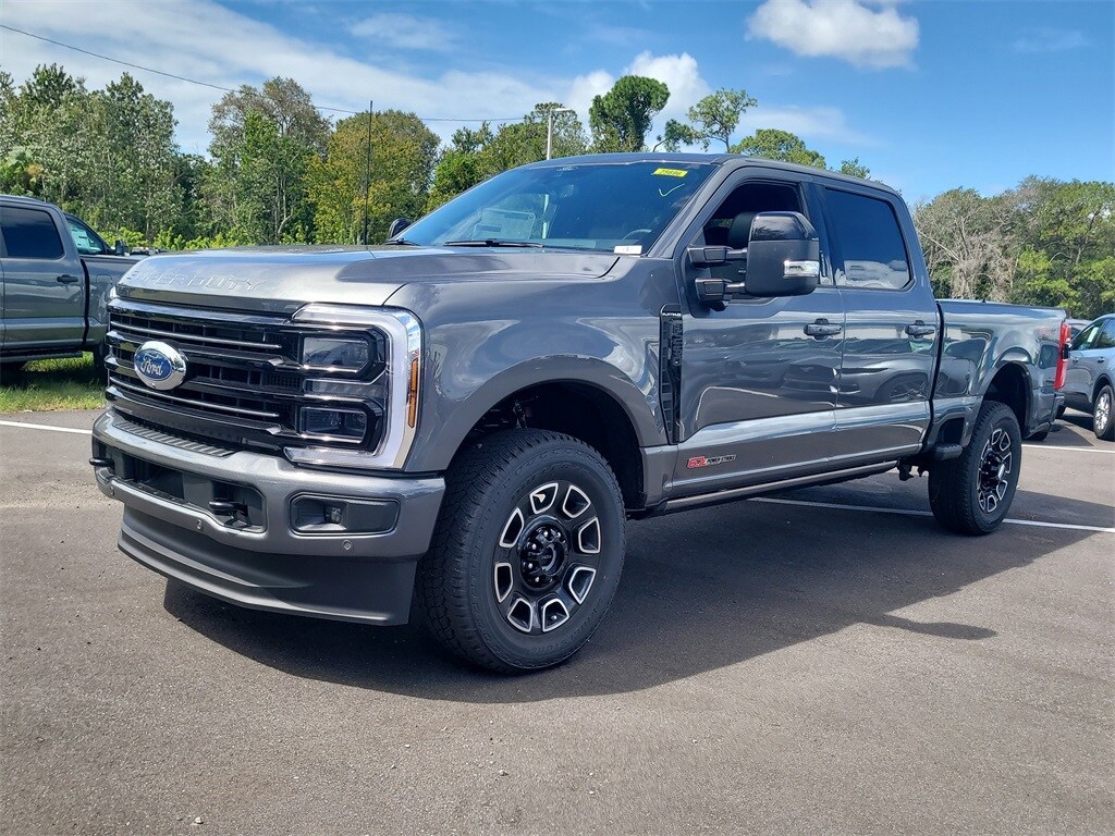 2026 Ford F-250 Platinum photo 2