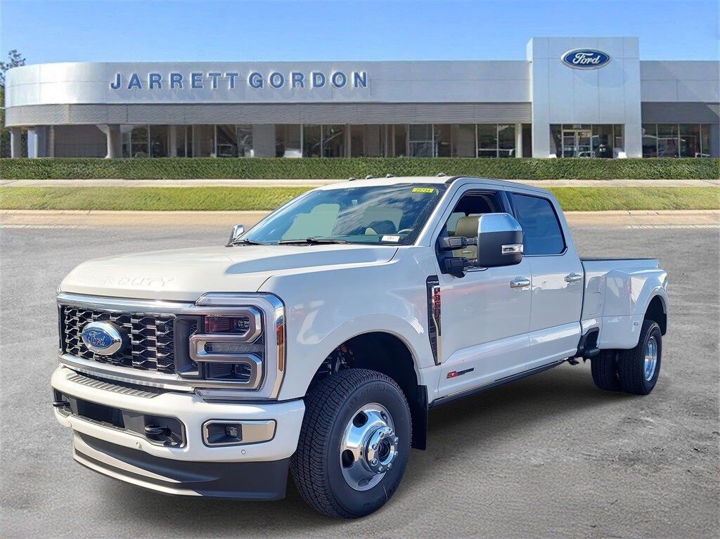 New 2026 Ford F-350 Platinum Truck Crew Cab