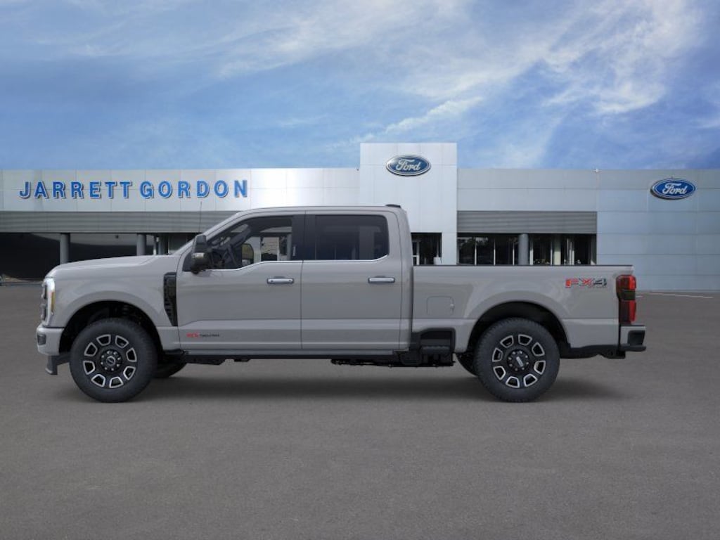 New 2026 Ford F-350 Platinum Truck Crew Cab