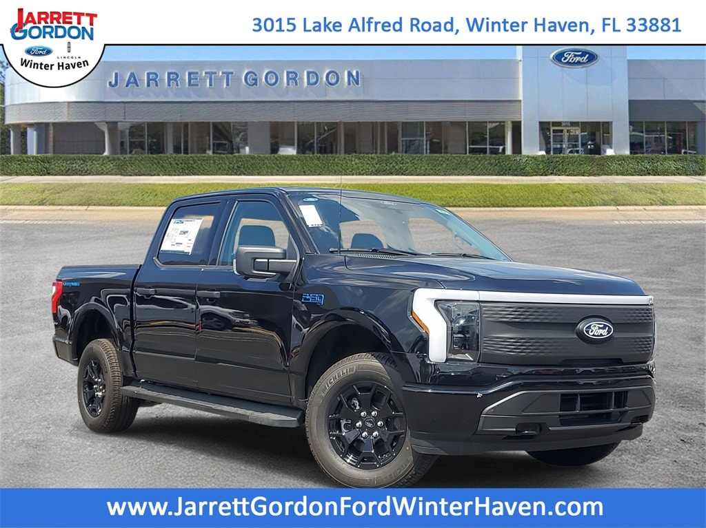 2025 Ford F-150 Lightning XLT's photo
