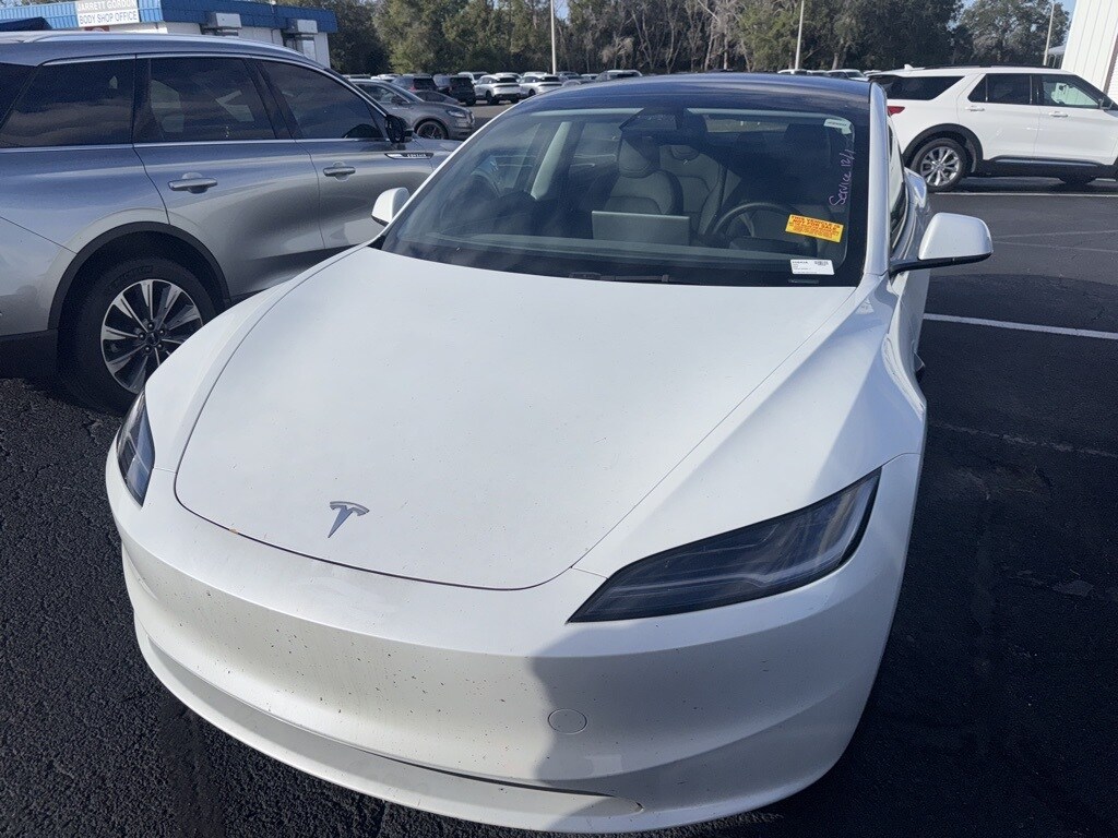 2025 Tesla Model 3 Long Range photo 2