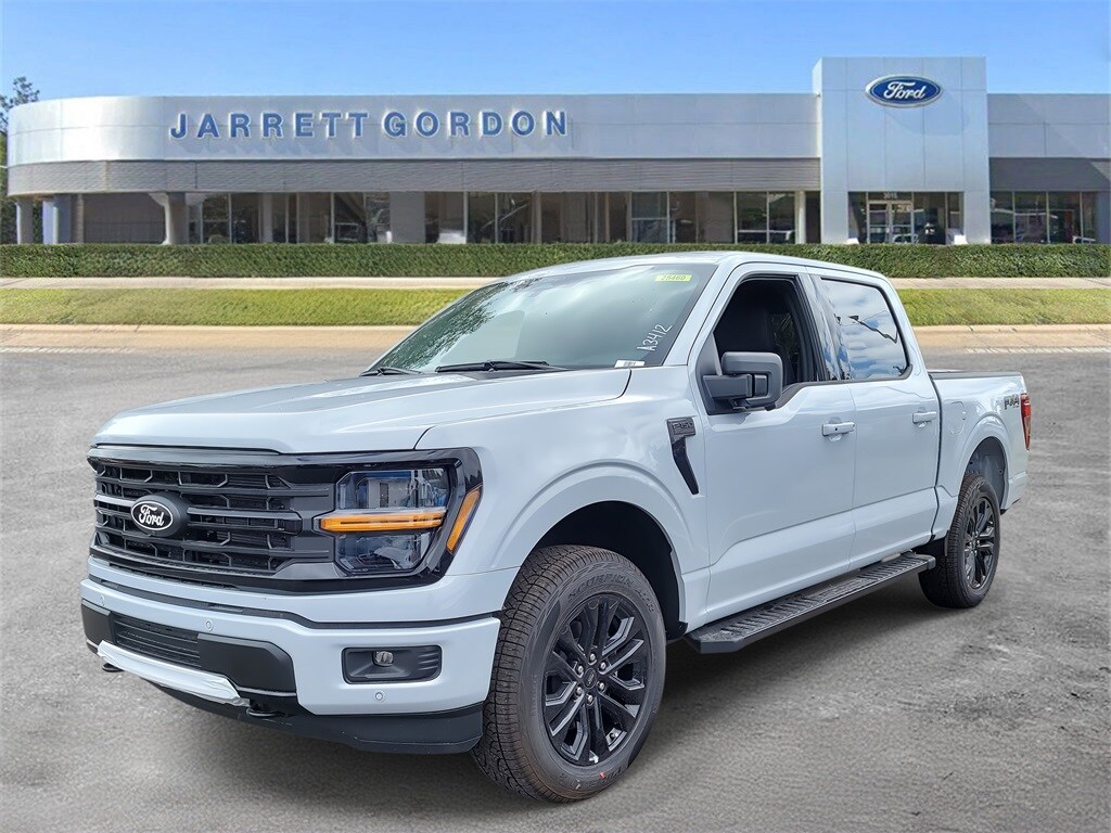 New 2025 Ford F-150 XLT Truck SuperCrew Cab