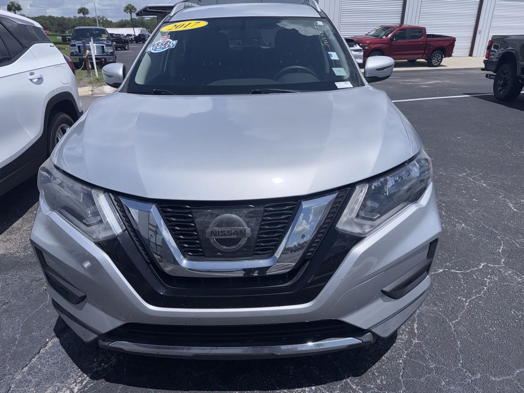 2017 Nissan Rogue SV AWD's photo