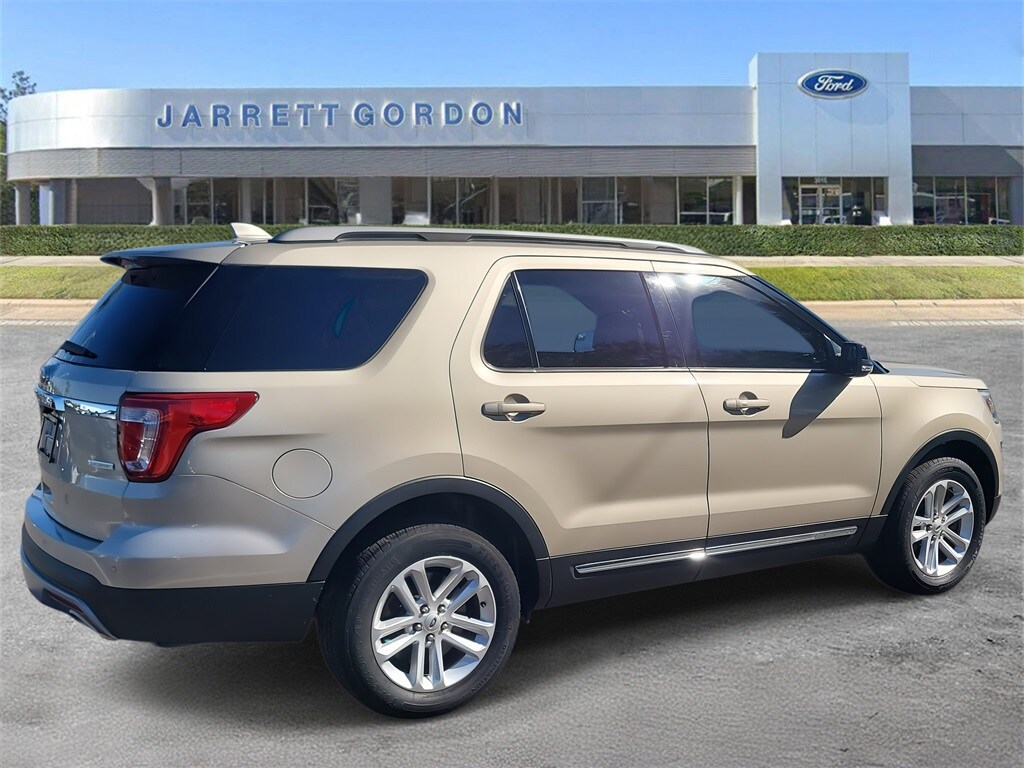 Used 2017 Ford Explorer XLT SUV