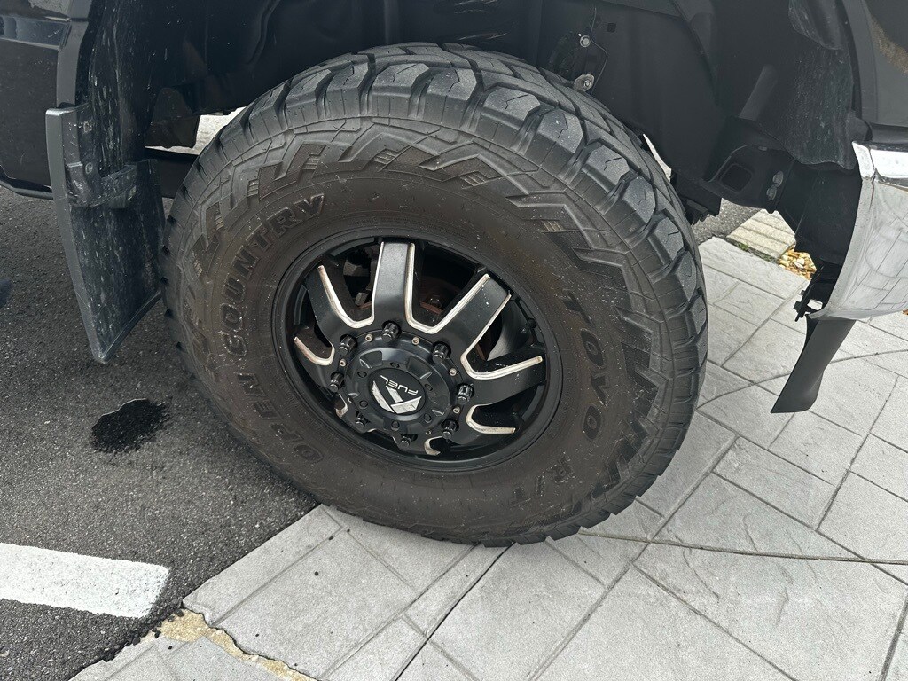 2024 Ford F-350 Lariat photo 3