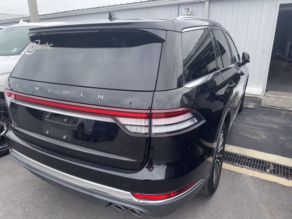 2022 Lincoln Aviator Reserve photo 3