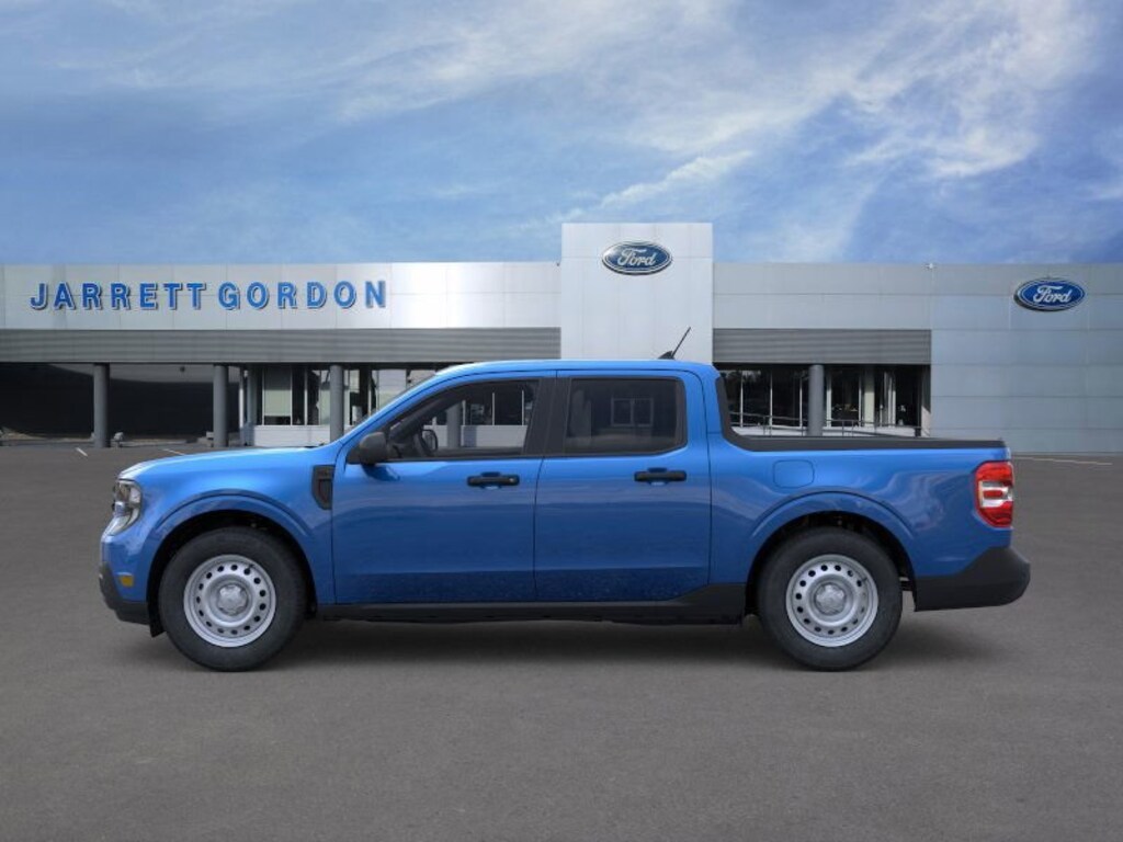 New 2025 Ford Maverick XL Truck SuperCrew