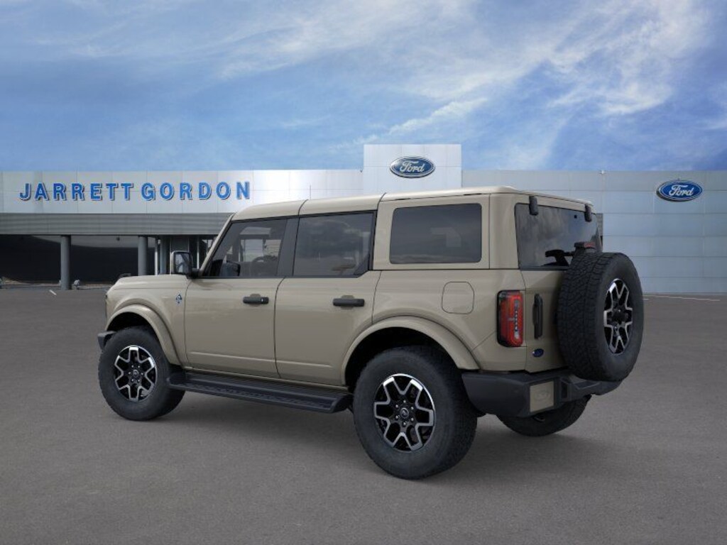 New 2026 Ford Bronco Outer Banks SUV