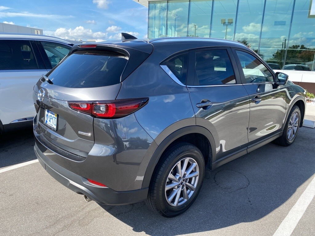 2022 Mazda CX-5 2.5 S Preferred photo 3