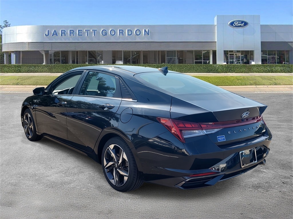 Used 2022 Hyundai Elantra SEL Sedan