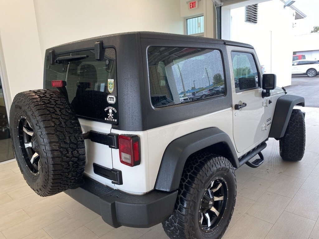 2017 Jeep Wrangler Sport photo 3