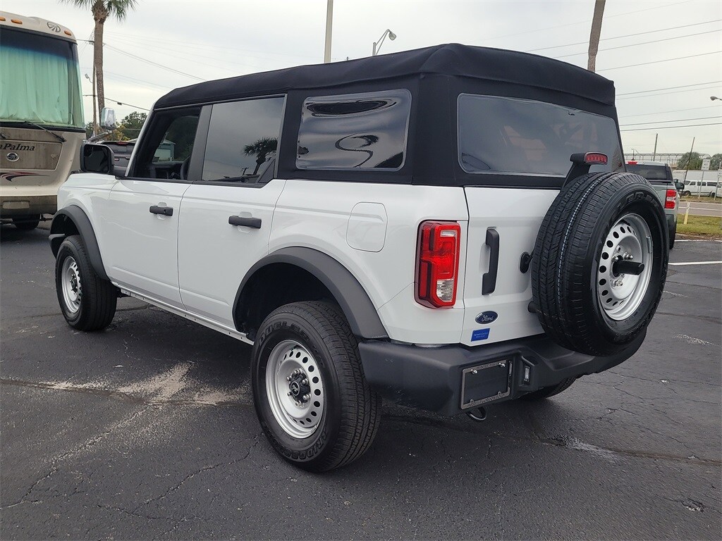 2025 Ford Bronco Base photo 2