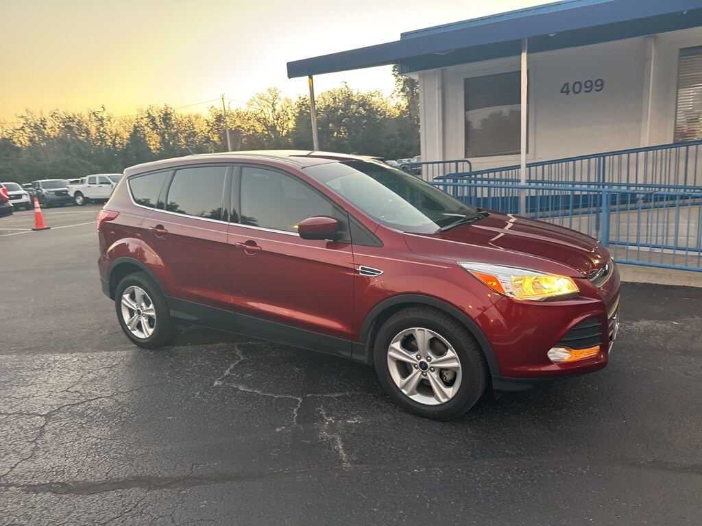 Used 2016 Ford Escape SE SUV