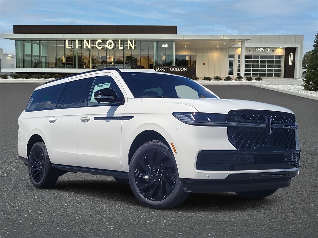 2025 Lincoln Navigator Reserve L's photo