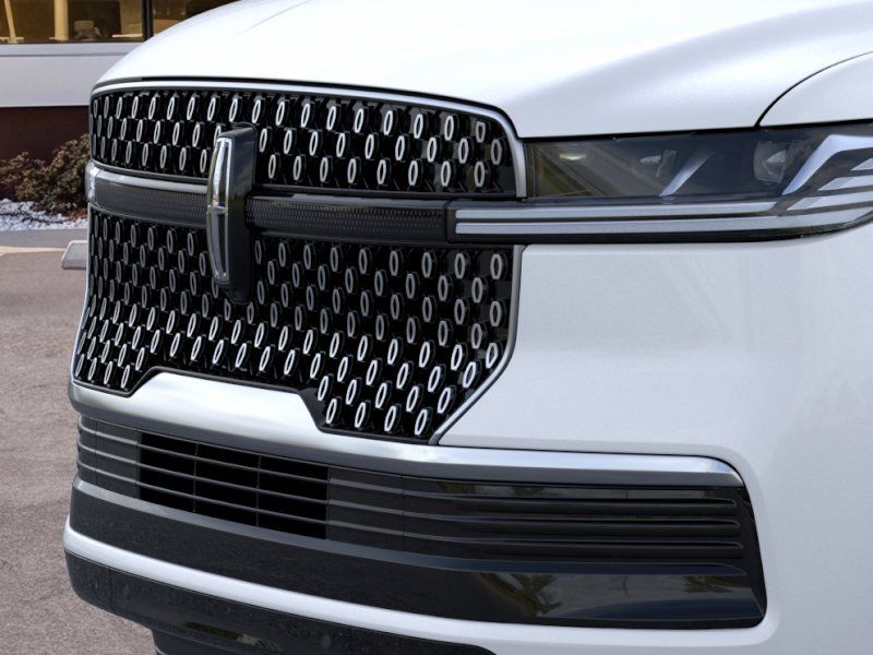 2026 Lincoln Navigator Premiere - Photo 17