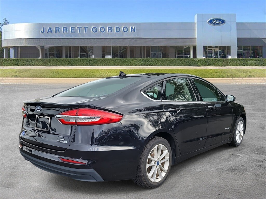 Used 2019 Ford Fusion Hybrid SE Sedan