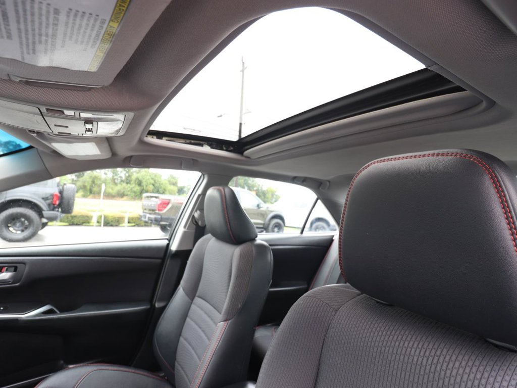 Used 2016 Toyota Camry SE Sedan