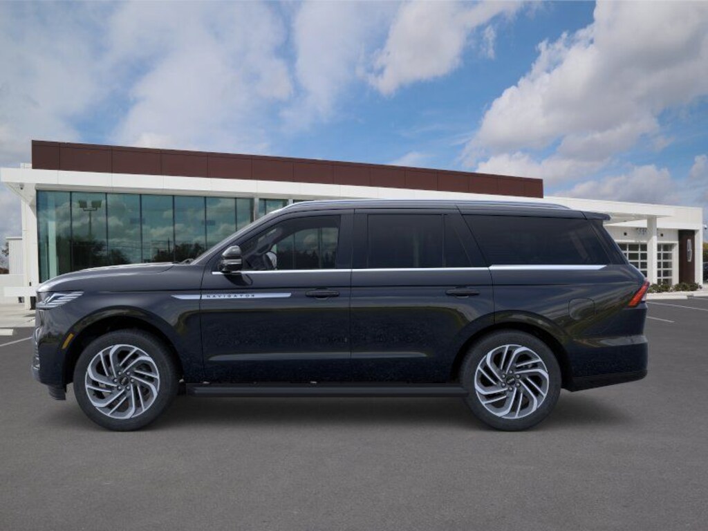 New 2026 Lincoln Navigator Premiere Sport Utility