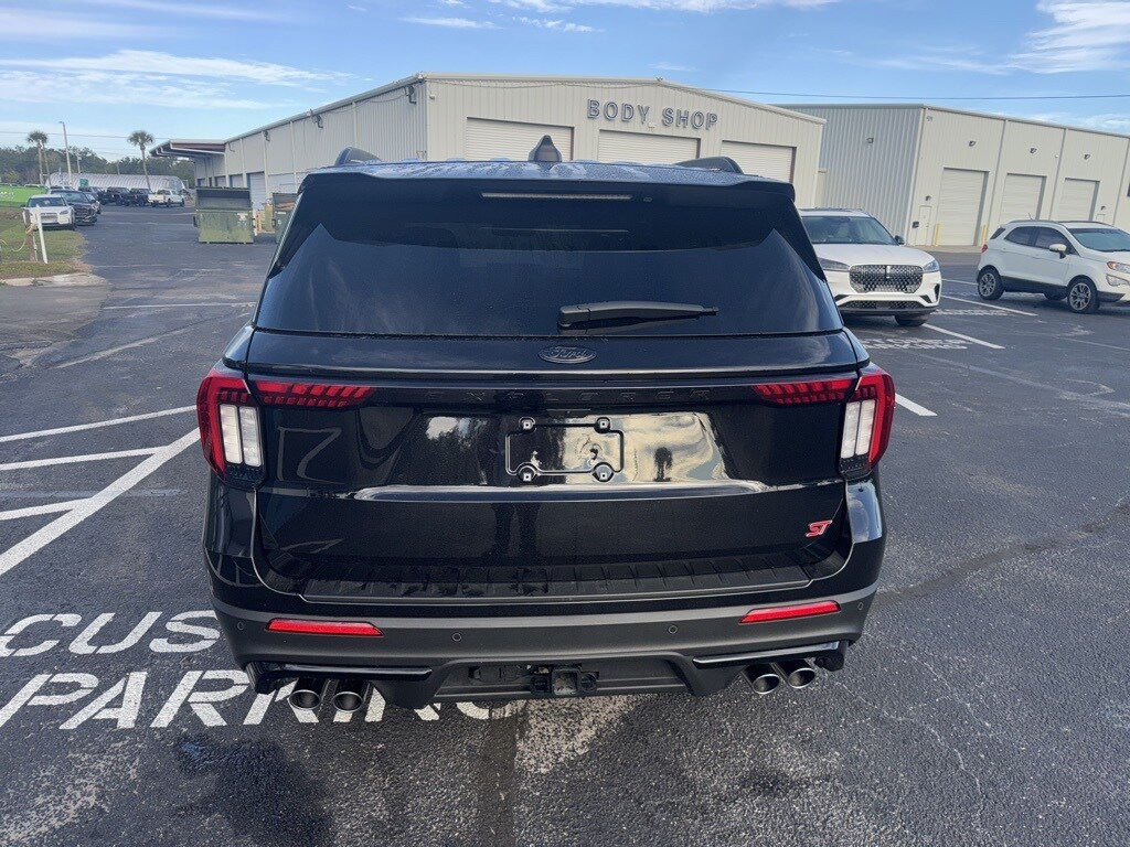 Used 2025 Ford Explorer ST SUV