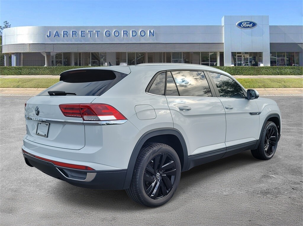 Used 2023 Volkswagen Atlas Cross Sport 2.0T SE w/Technology SUV