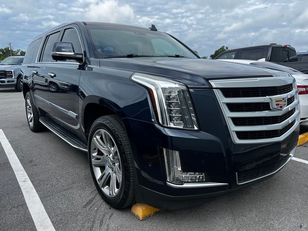 Used 2019 Cadillac Escalade ESV Luxury SUV