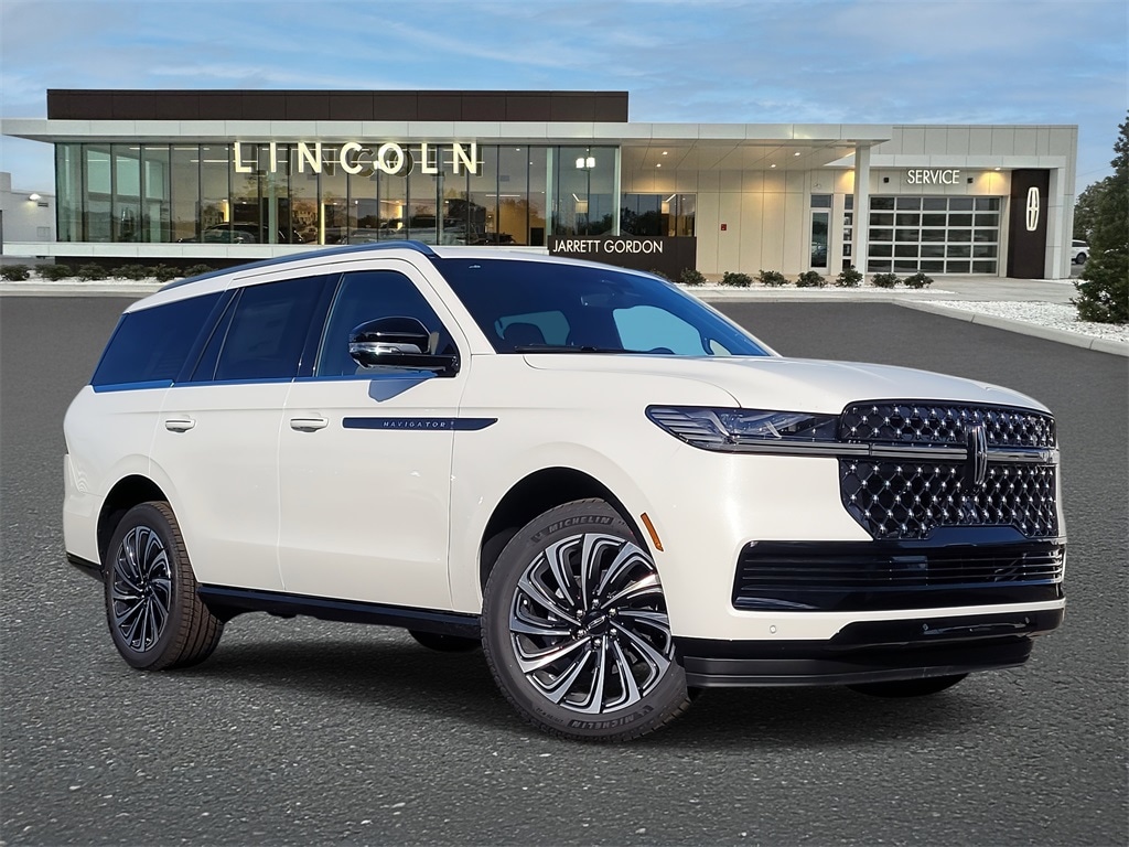 2025 Lincoln Navigator Black Label's photo