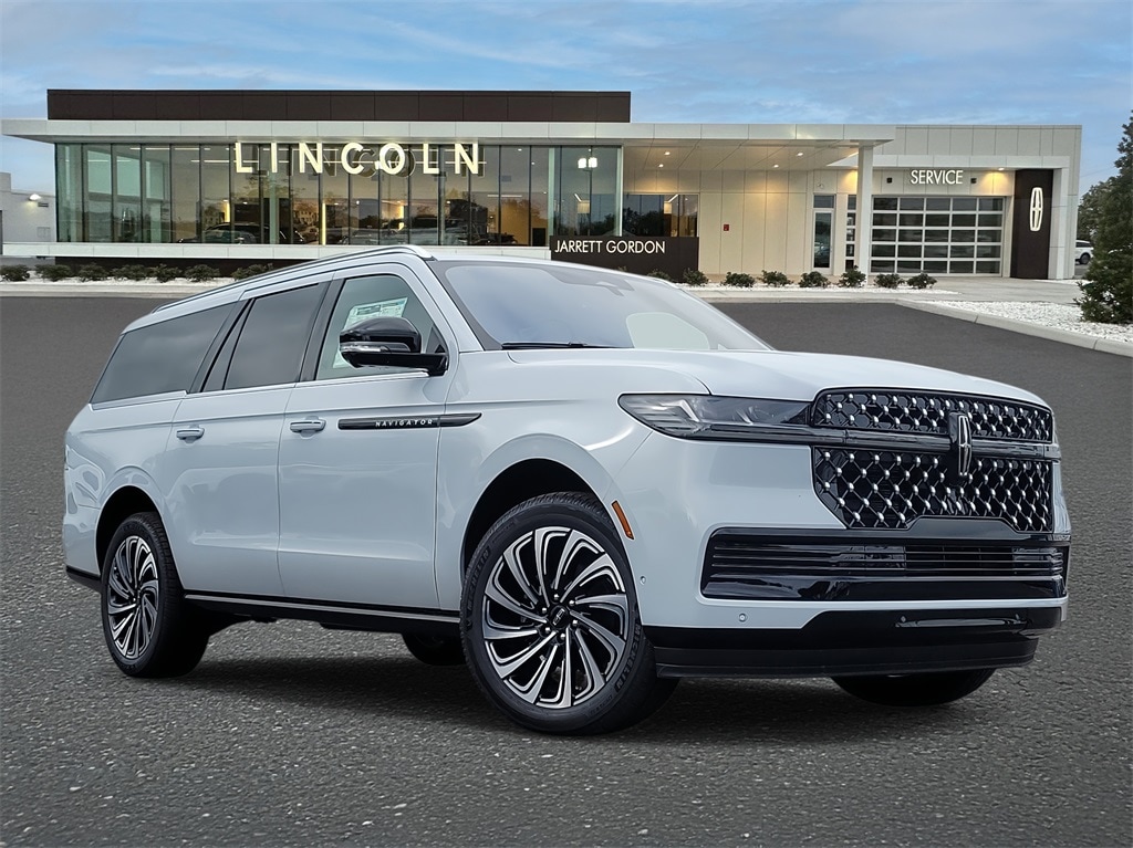 2025 Lincoln Navigator Black Label L's photo