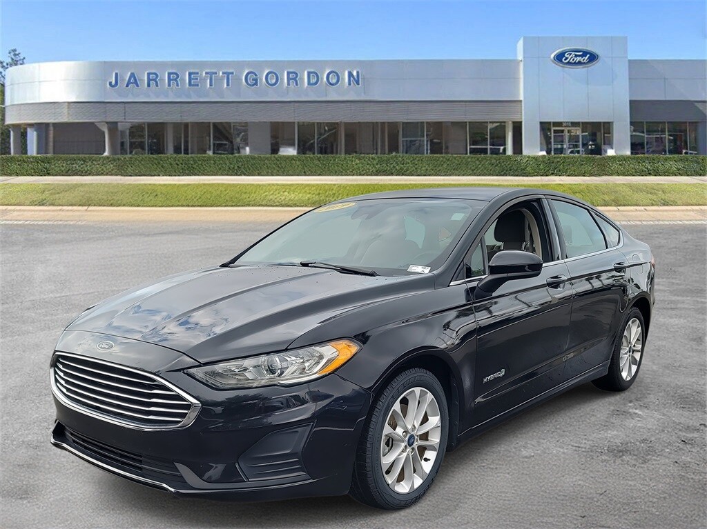 Used 2019 Ford Fusion Hybrid SE Sedan