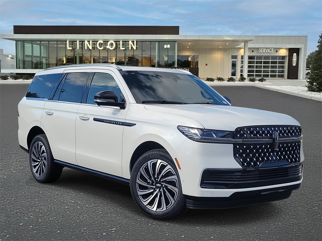2025 Lincoln Navigator Black Label's photo