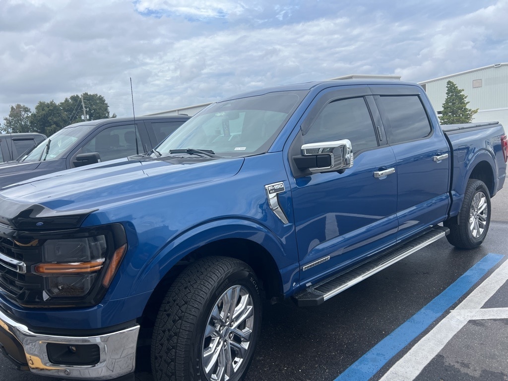 Used 2024 Ford F-150 XLT Truck