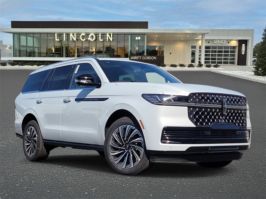 2025 Lincoln Navigator Black Label's photo