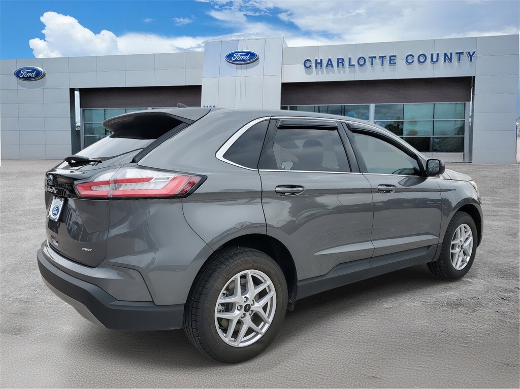 2024 Ford Edge SEL photo 4