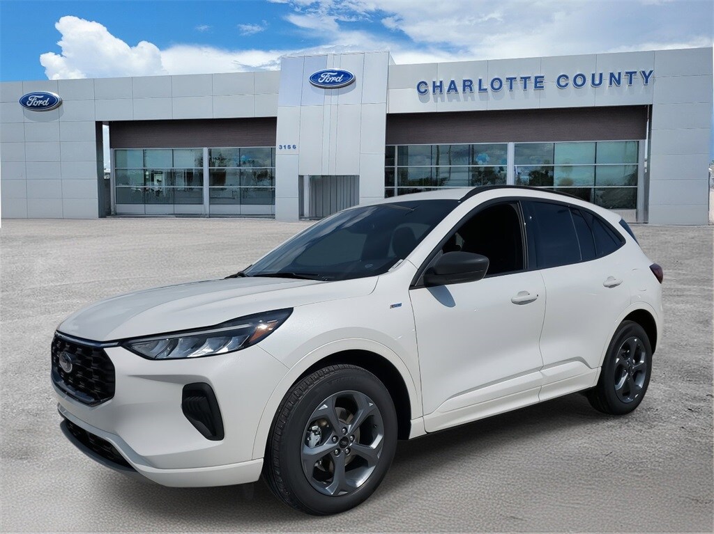 2024 Ford Escape ST-Line photo 2
