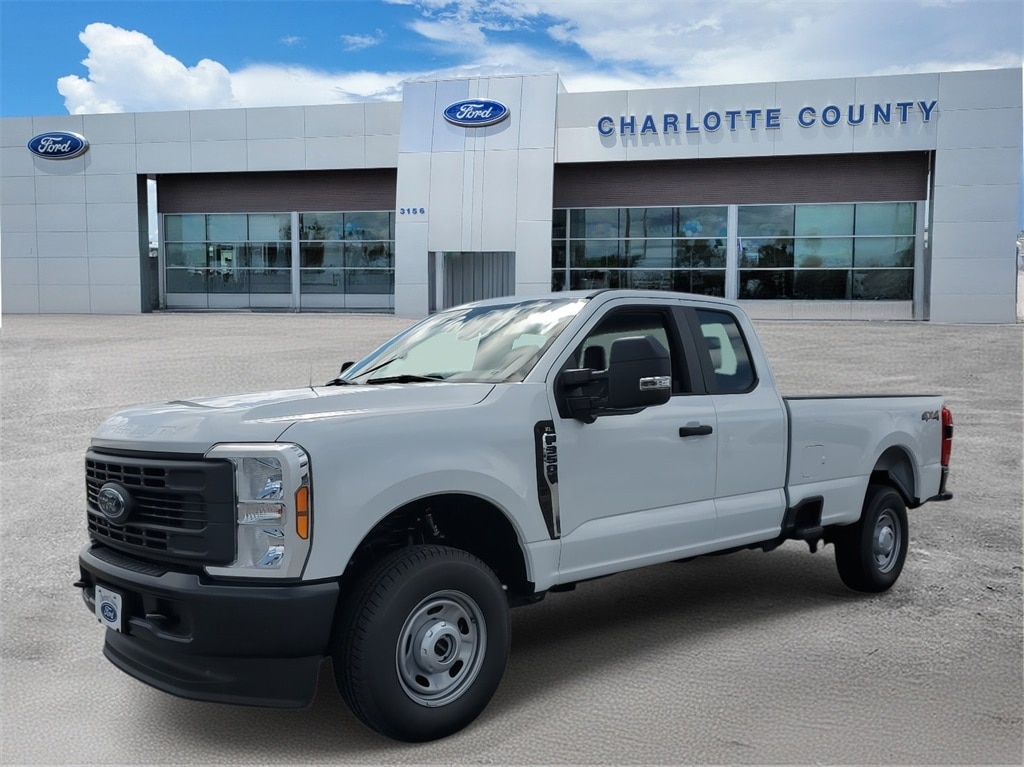 2024 Ford F-350 photo 2