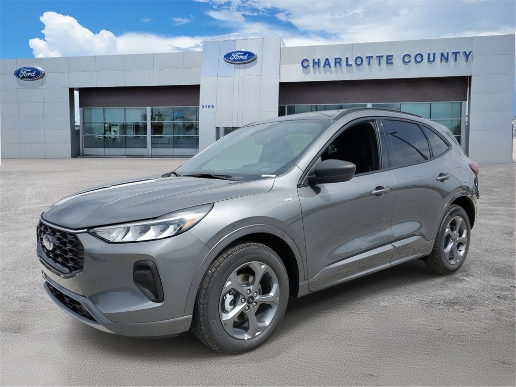 2024 Ford Escape ST-Line photo 2
