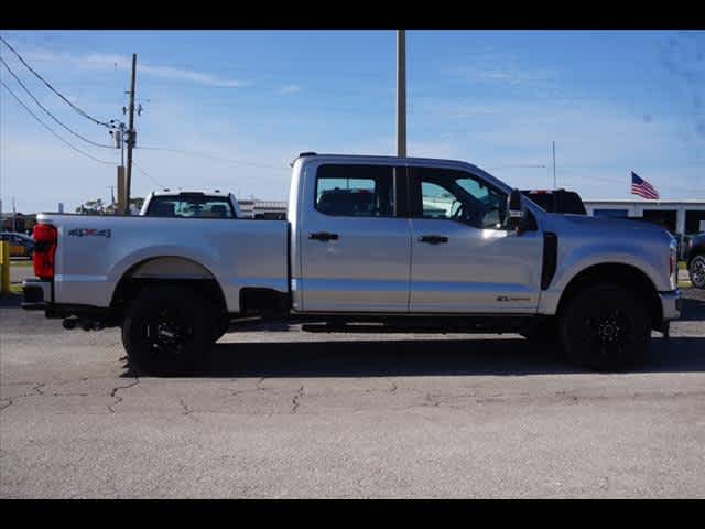 2024 Ford F-250 photo 2
