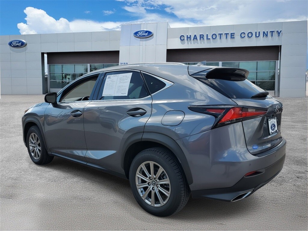 2021 Lexus NX 300 photo 2