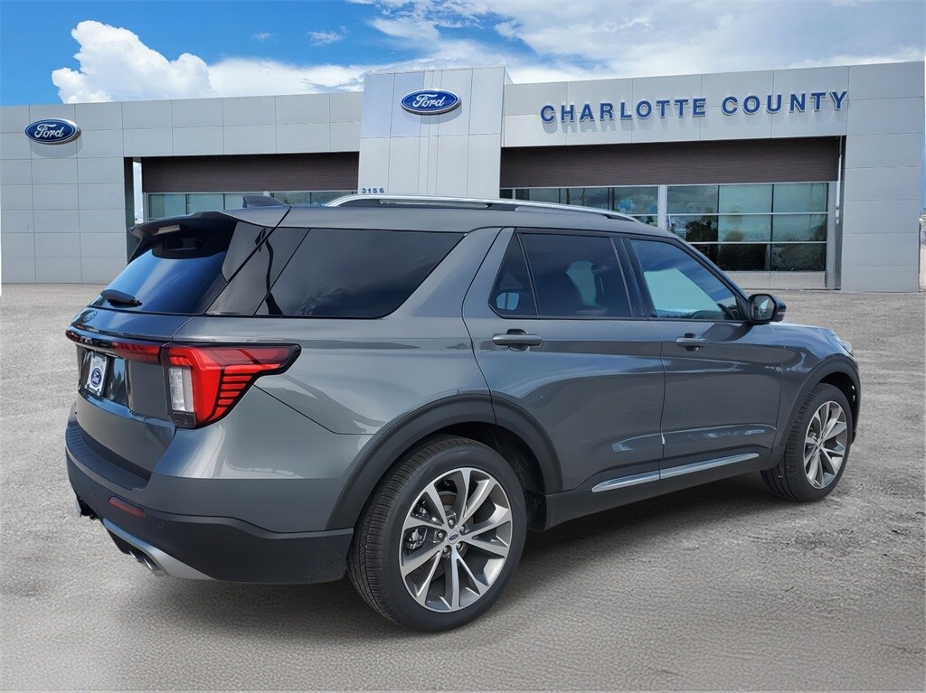 2025 Ford Explorer Platinum photo 2