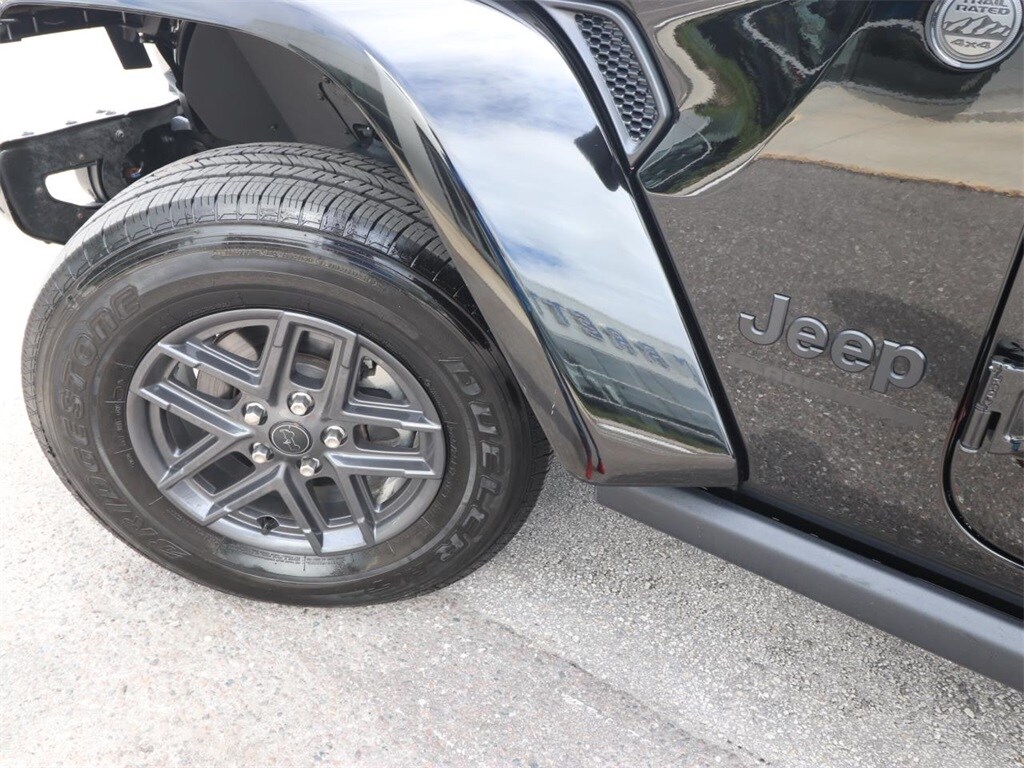 Certified 2024 Jeep Gladiator Sport Truck Crew Cab