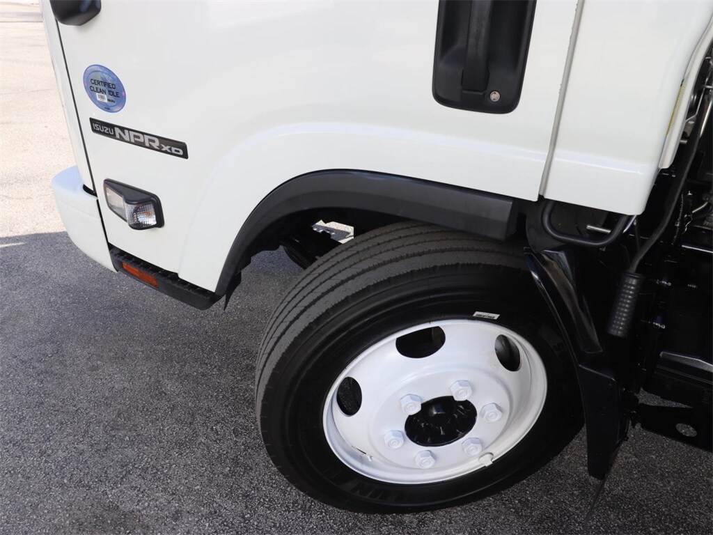 Used 2022 Isuzu NPR  Truck