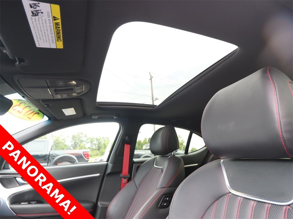 2023 Genesis G70 2.0T photo 4