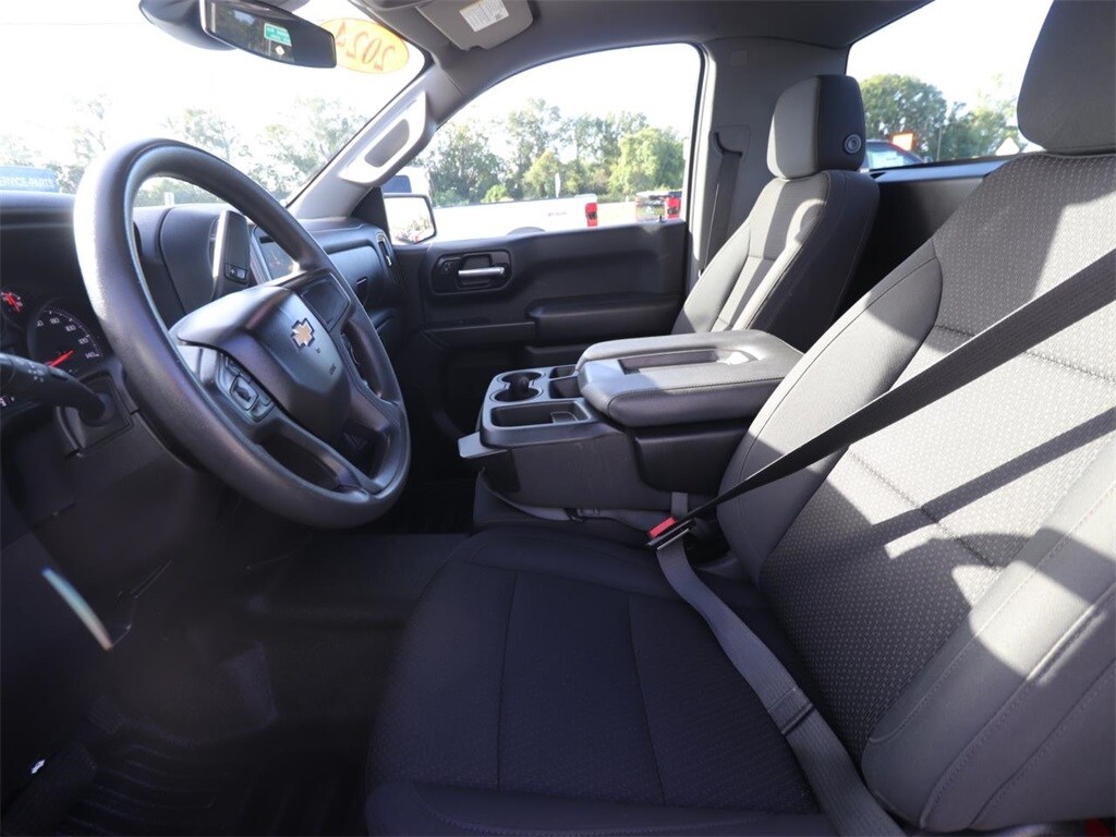 2024 Chevrolet Silverado Work Truck photo 2