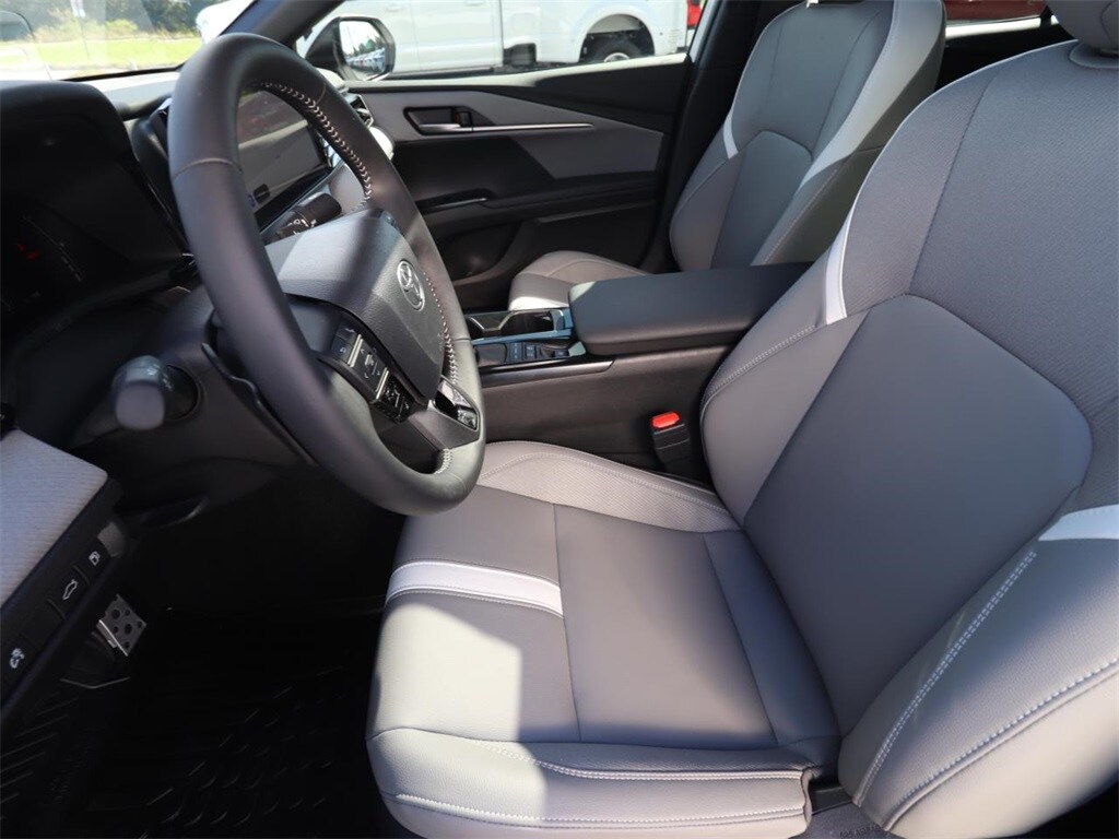 Certified 2025 Toyota Camry SE Sedan