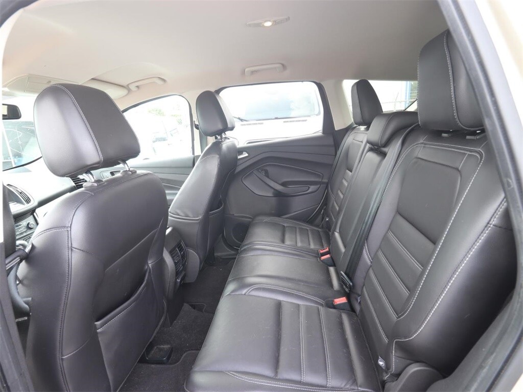 2017 Ford Escape Titanium photo 4