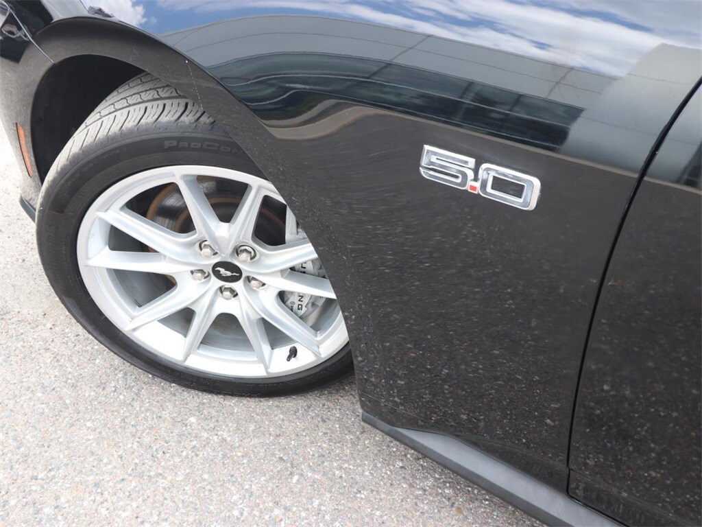 2024 Ford Mustang GT Premium Convertible photo 2