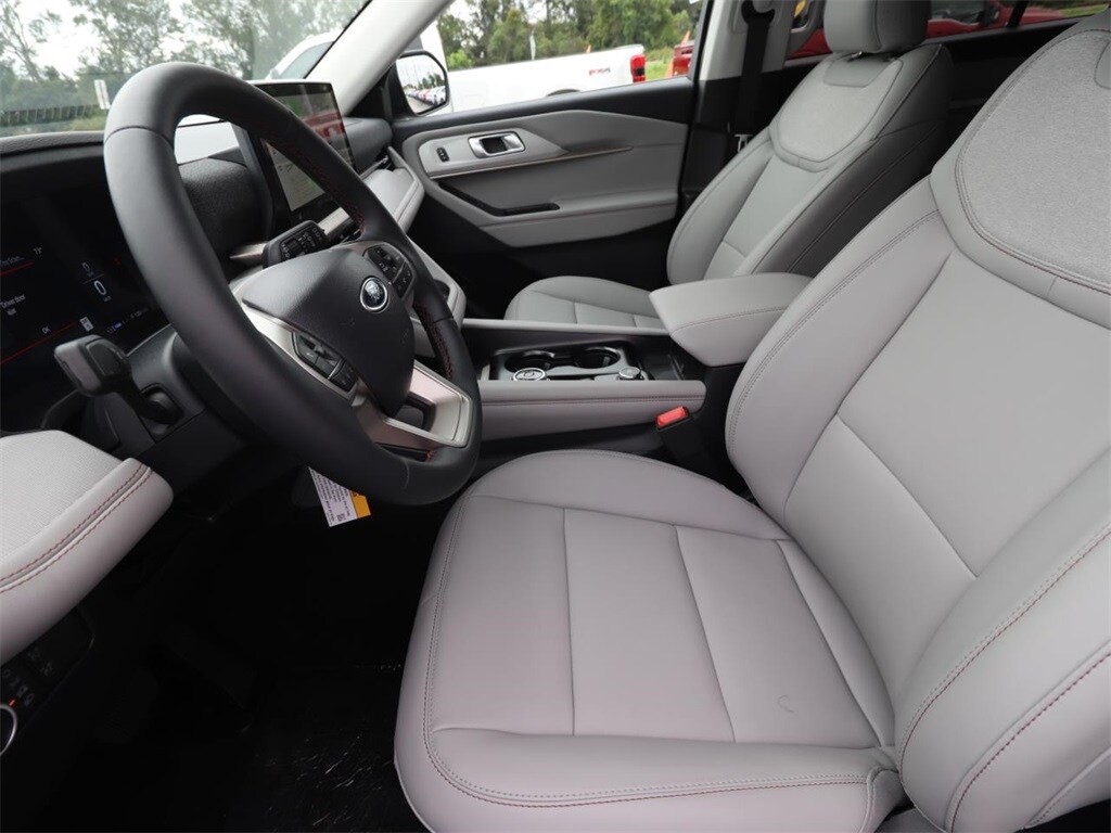 New 2025 Ford Explorer Active SUV