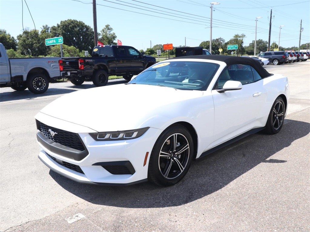2024 Ford Mustang EcoBoost Premium Convertible photo 3