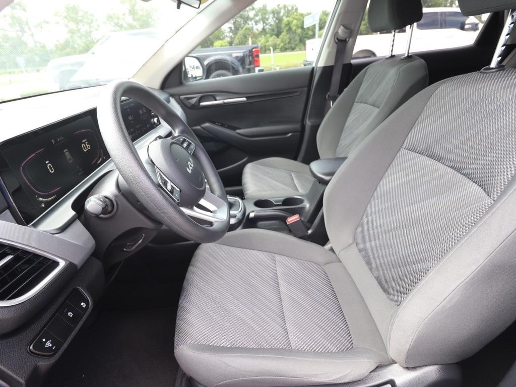 Certified 2024 Kia Seltos LX SUV
